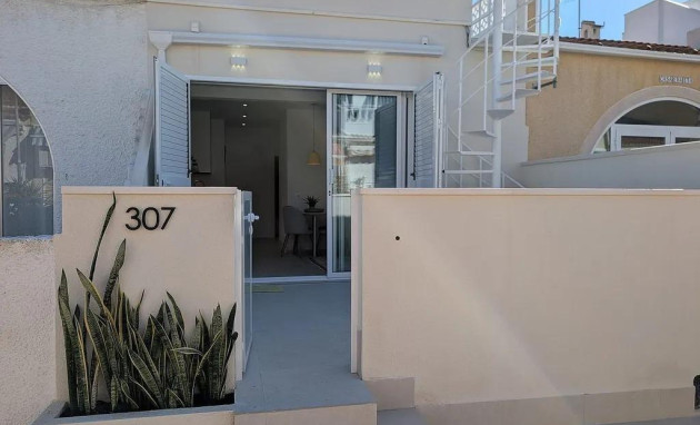 Bungalow - Rez-de-chaussée - Revente - Torrevieja - La Siesta - El Salado - Torreta