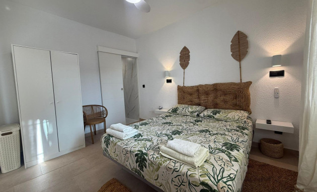 Bungalow - Rez-de-chaussée - Revente - Torrevieja - Miramar - Torre del Moro