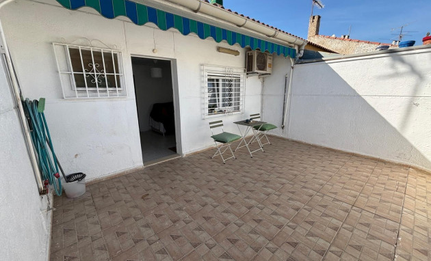 Bungalow - Rez-de-chaussée - Revente - Torrevieja - SHL--44432