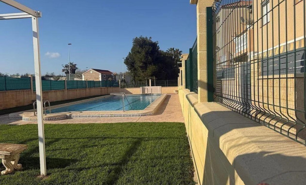 Bungalow - Rez-de-chaussée - Revente - Torrevieja - Torreblanca