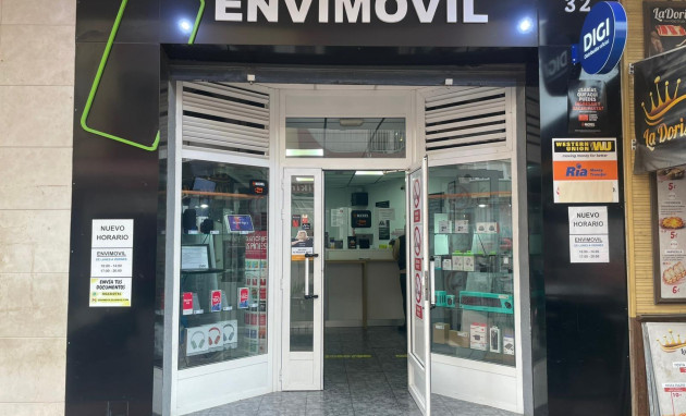 Comercial - Alquiler a largo plazo - Torrevieja - Centro