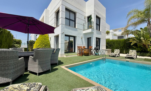 Detached Villa - Herverkoop - Ciudad Quesada - Doña Pepa