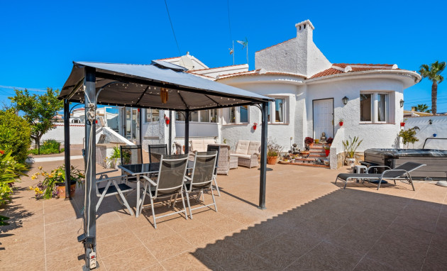 Detached Villa - Herverkoop - Ciudad Quesada - VRE-60451