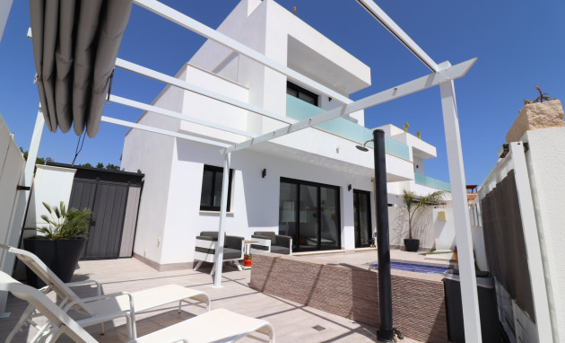 Detached Villa - Herverkoop - Los Montesinos - La Herrada