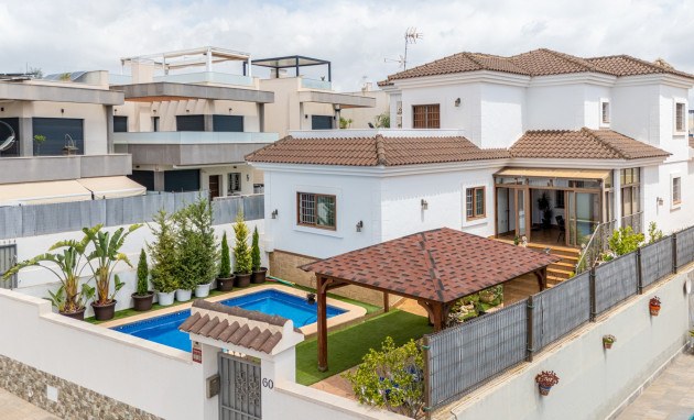 Detached Villa - Herverkoop - Los Montesinos - La Herrada