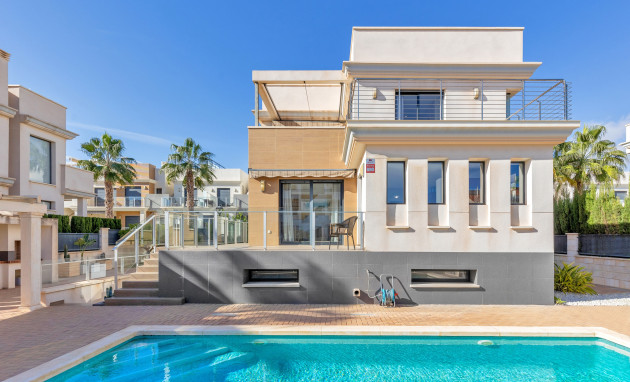 Detached Villa - Herverkoop - Orihuela Costa - 97525