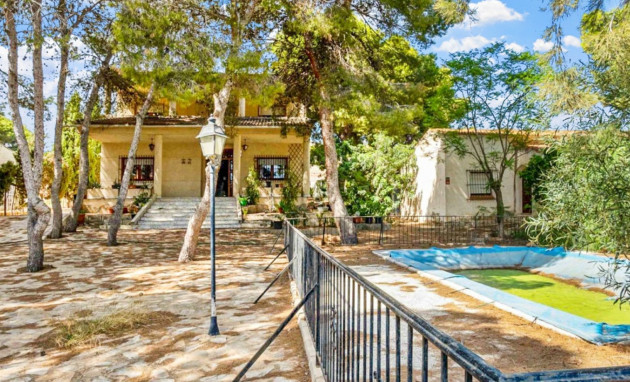 Detached Villa - Herverkoop - Orihuela Costa - Los Balcones