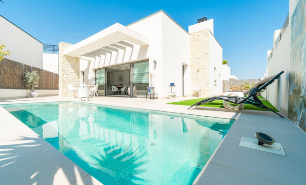Detached Villa - Herverkoop - Orihuela Costa - Villamartin Golf