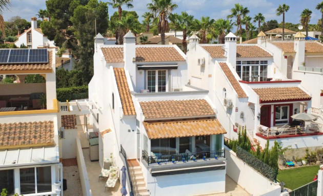 Detached Villa - Herverkoop - Orihuela Costa - Villamartin