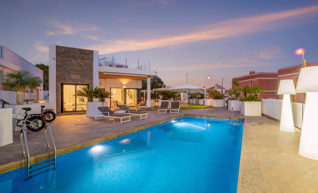 Detached Villa - Resale - Orihuela Costa - Villamartin