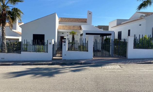 Detached Villa - Revente - Algorfa - La Finca Golf