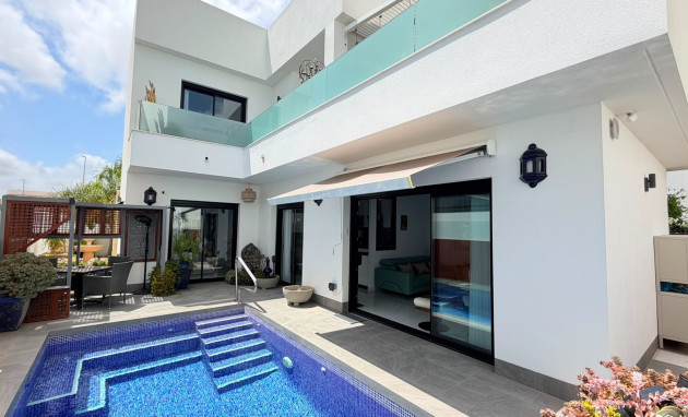 Detached Villa - Revente - Los Montesinos - La Herrada