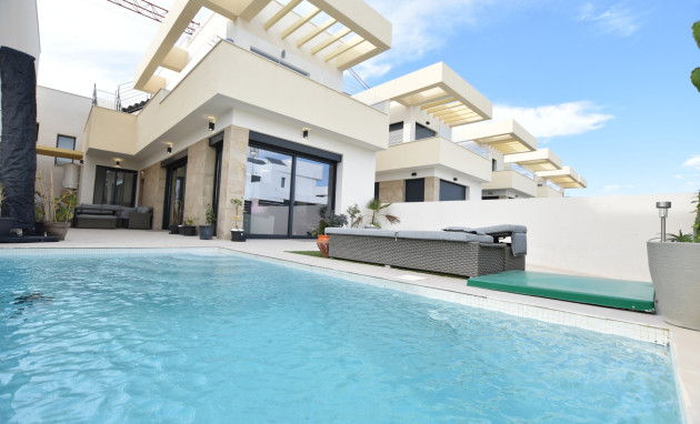 Detached Villa - Revente - Los Montesinos - VRE-95911