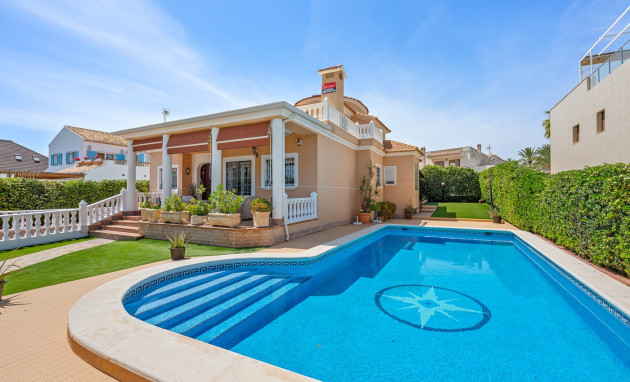 Detached Villa - Revente - Torrevieja - Torre La Mata