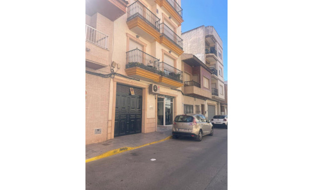 Garage - Herverkoop - Almoradí - Almoradí