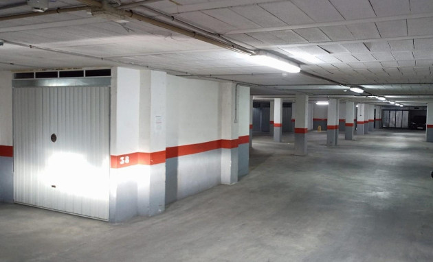 Garage - Herverkoop - Torrevieja - Estacion de autobuses