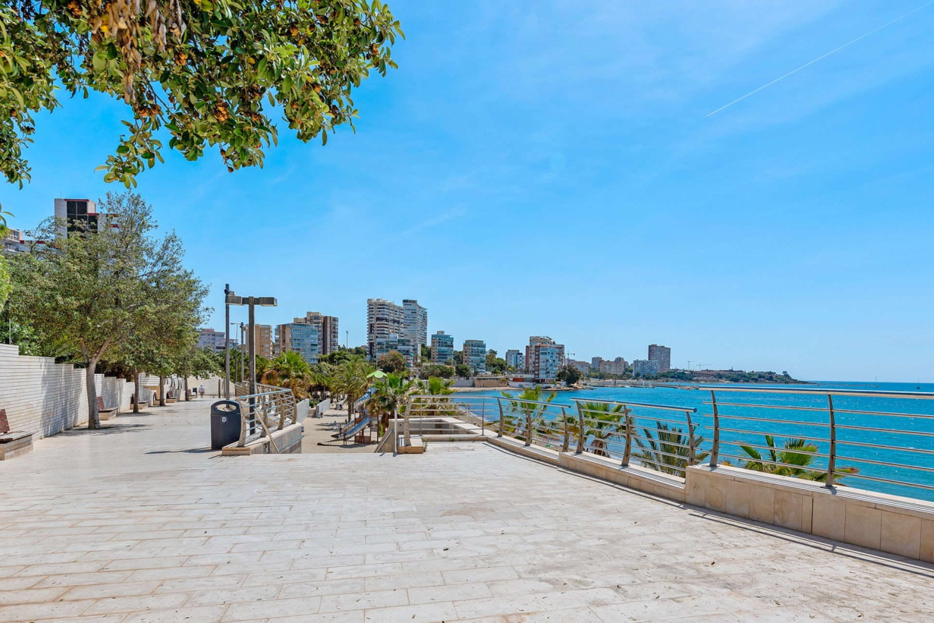 Herverkoop - Apartment - Alicante - La Albufereta