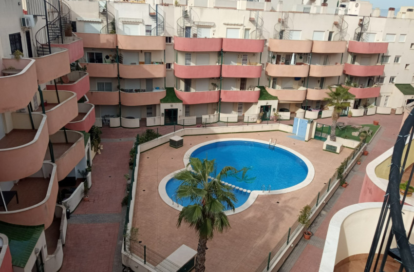 Herverkoop - Apartment - Almoradí