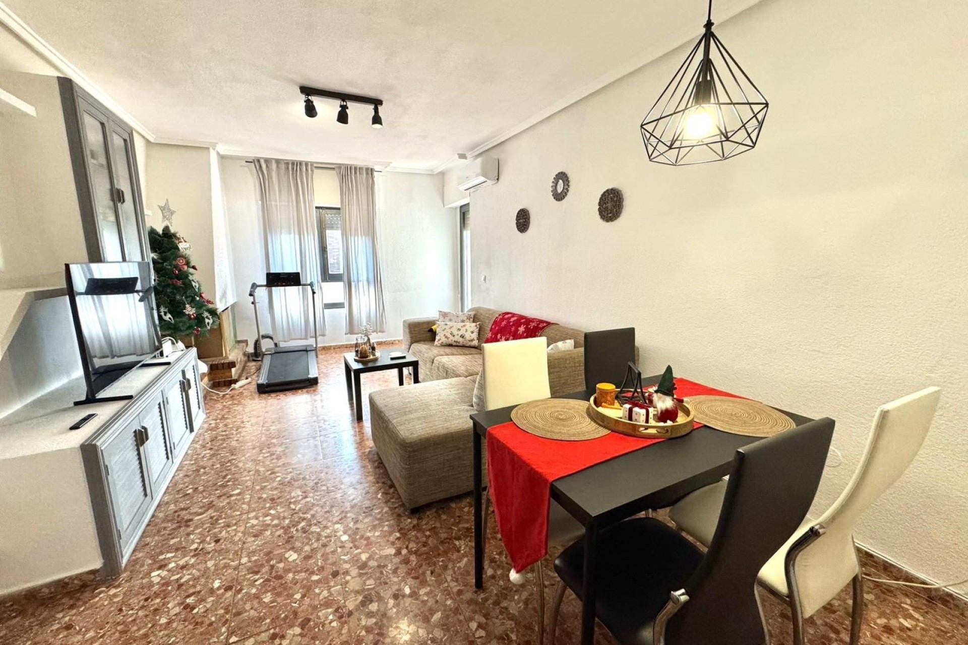 Herverkoop - Apartment - Almoradí