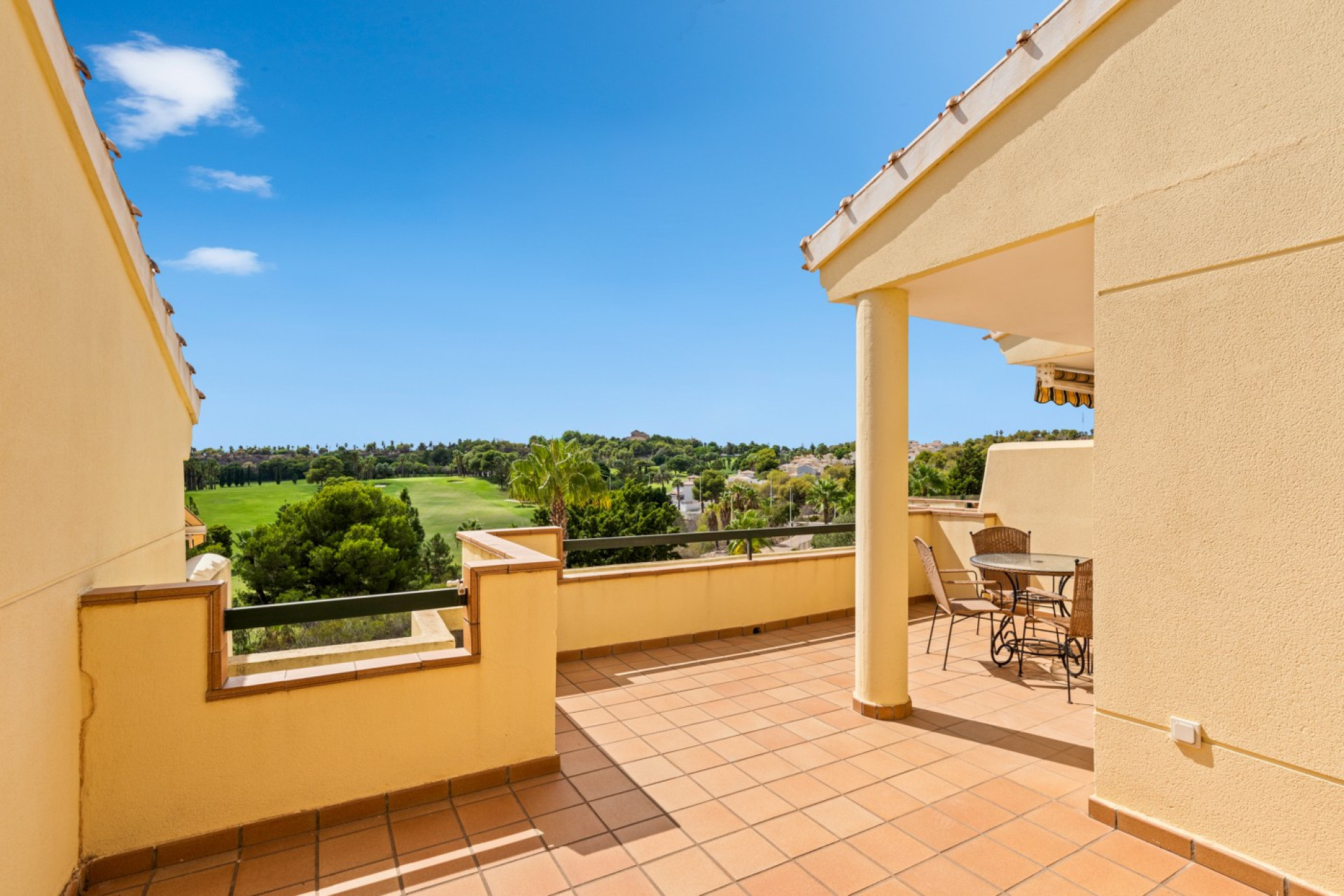 Herverkoop - Apartment - Campoamor