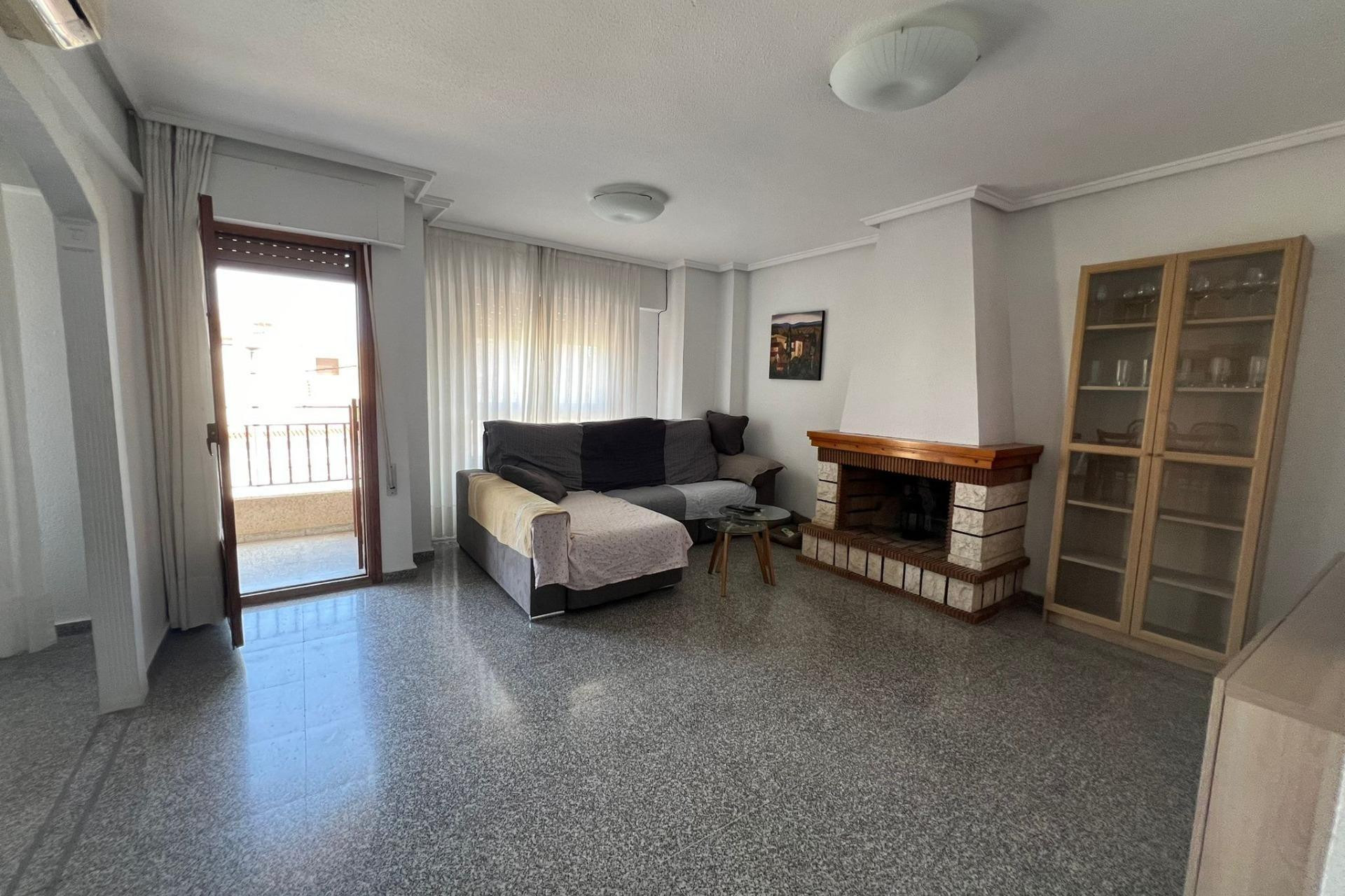 Herverkoop - Apartment - Dolores - CENTRO