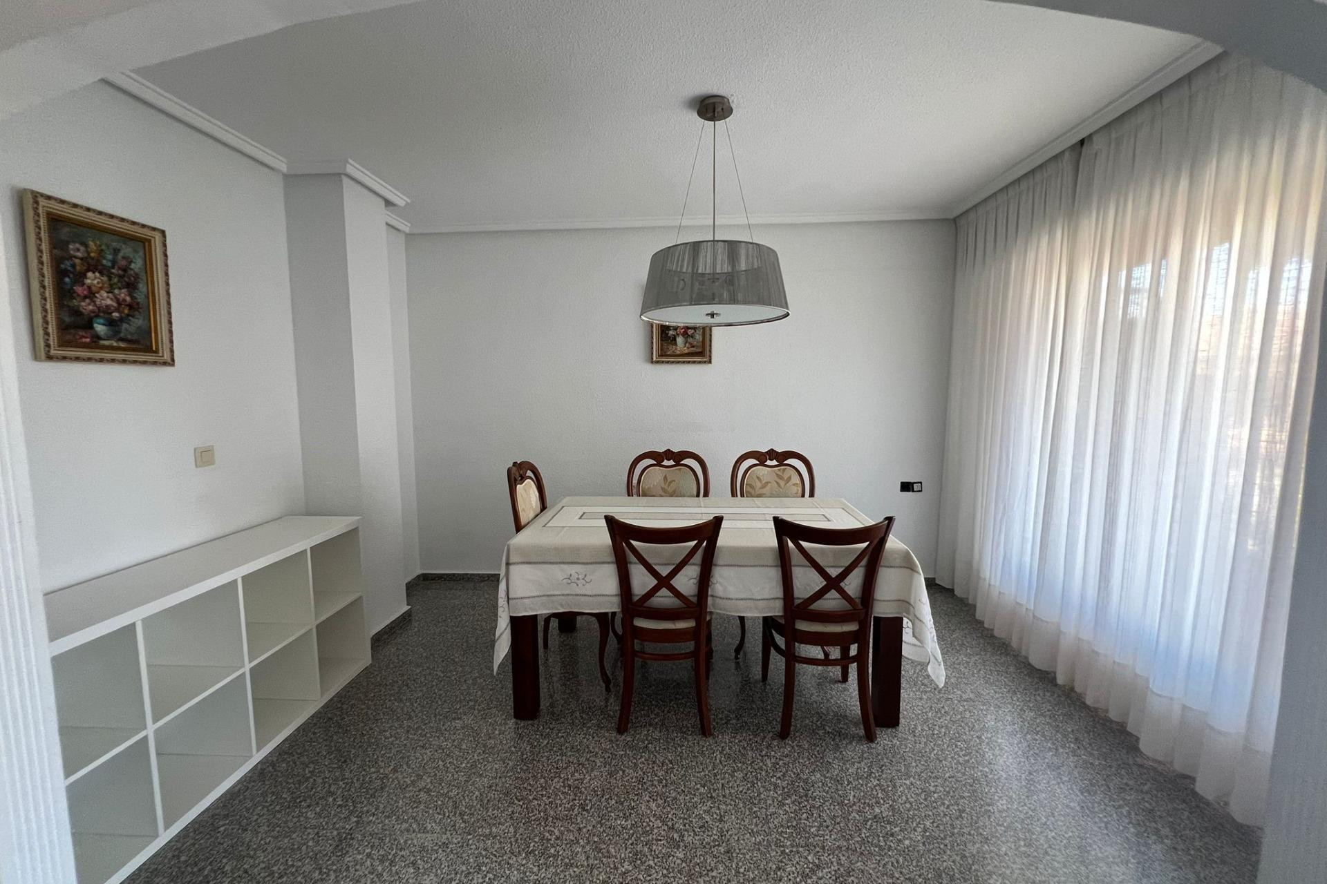 Herverkoop - Apartment - Dolores - CENTRO