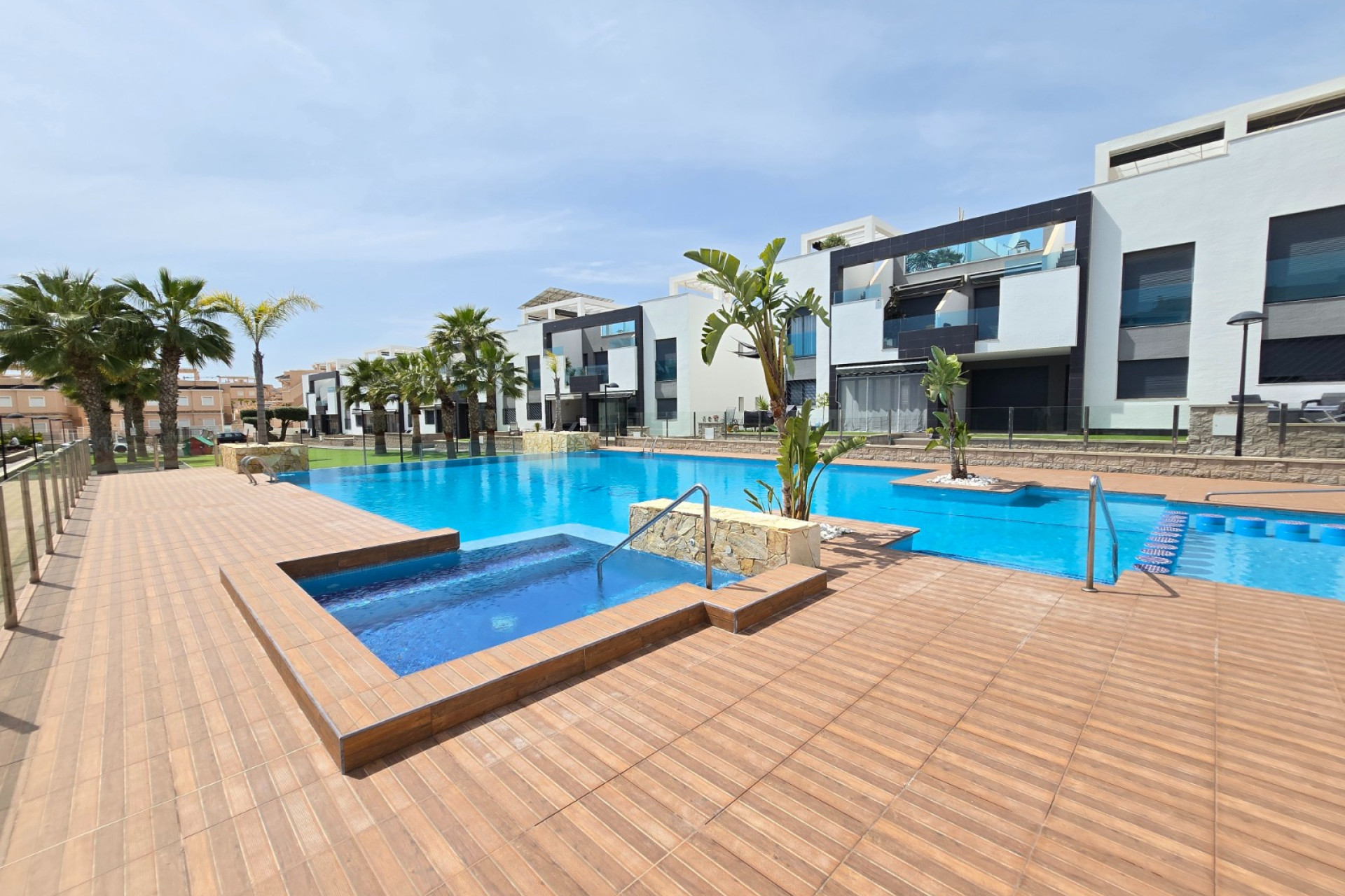 Herverkoop - Apartment / Flat * - Orihuela Costa * - Punta Prima *