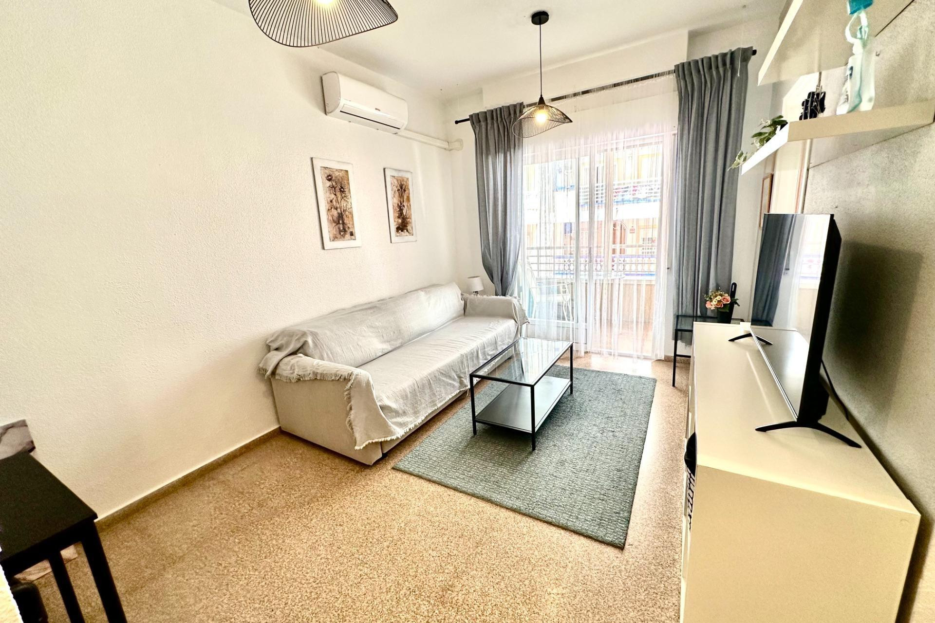 Herverkoop - Apartment - Guardamar del Segura - Pueblo