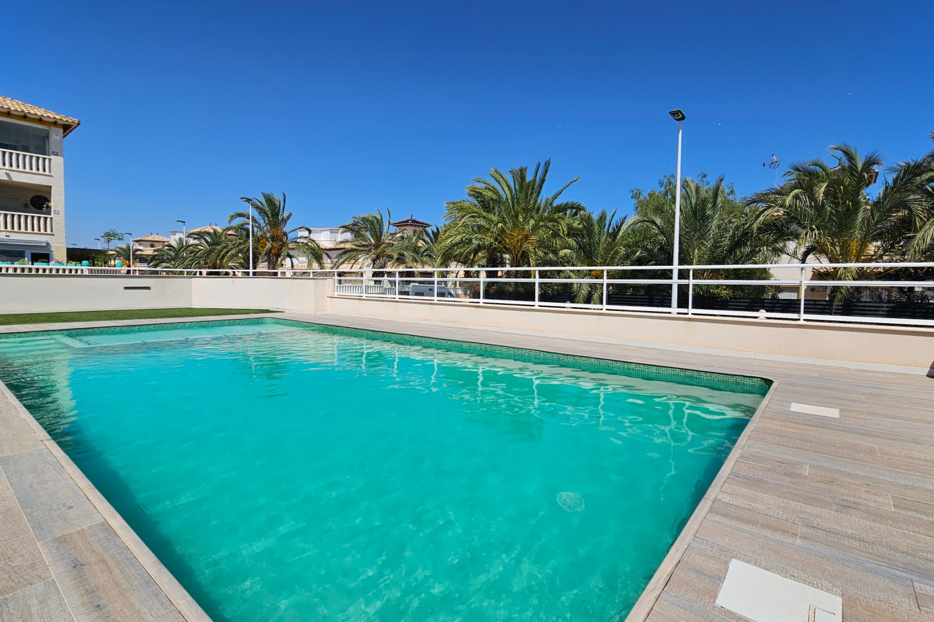 Herverkoop - Apartment - La Marina - El Pinet