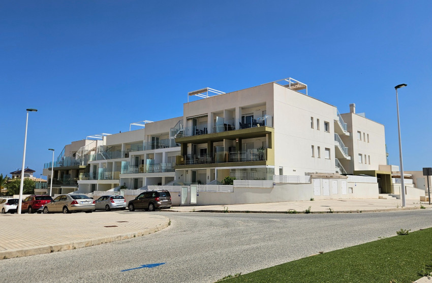 Herverkoop - Apartment - La Marina - El Pinet