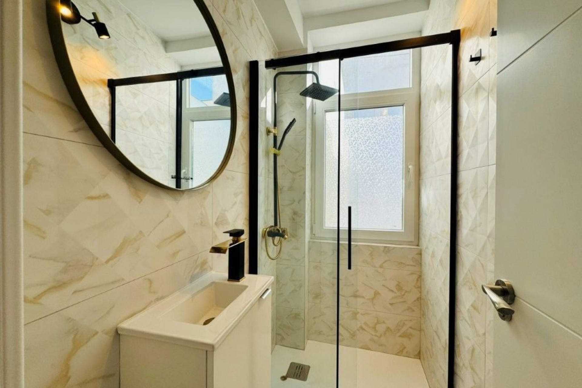 Herverkoop - Apartment - La Mata