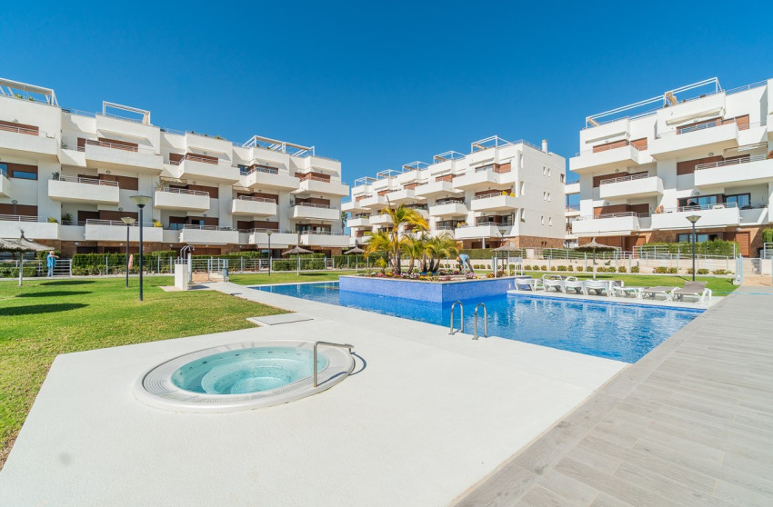 Herverkoop - Apartment - Orihuela Costa - Dehesa de campoamor
