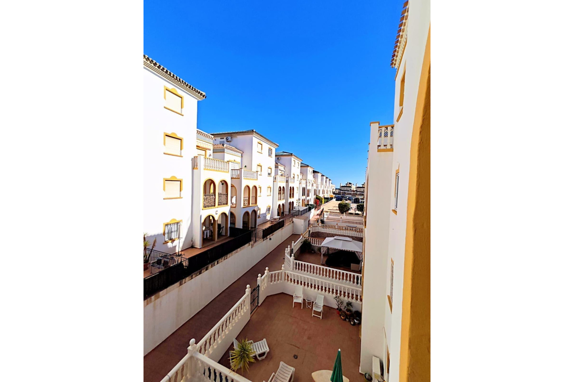 Herverkoop - Apartment - Orihuela Costa - La Zenia