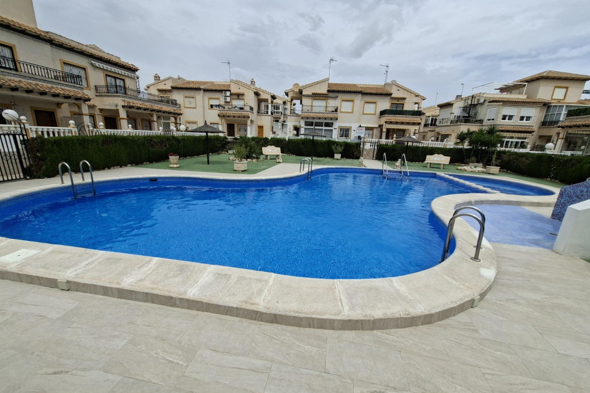 Herverkoop - Apartment - Orihuela Costa - Punta Prima