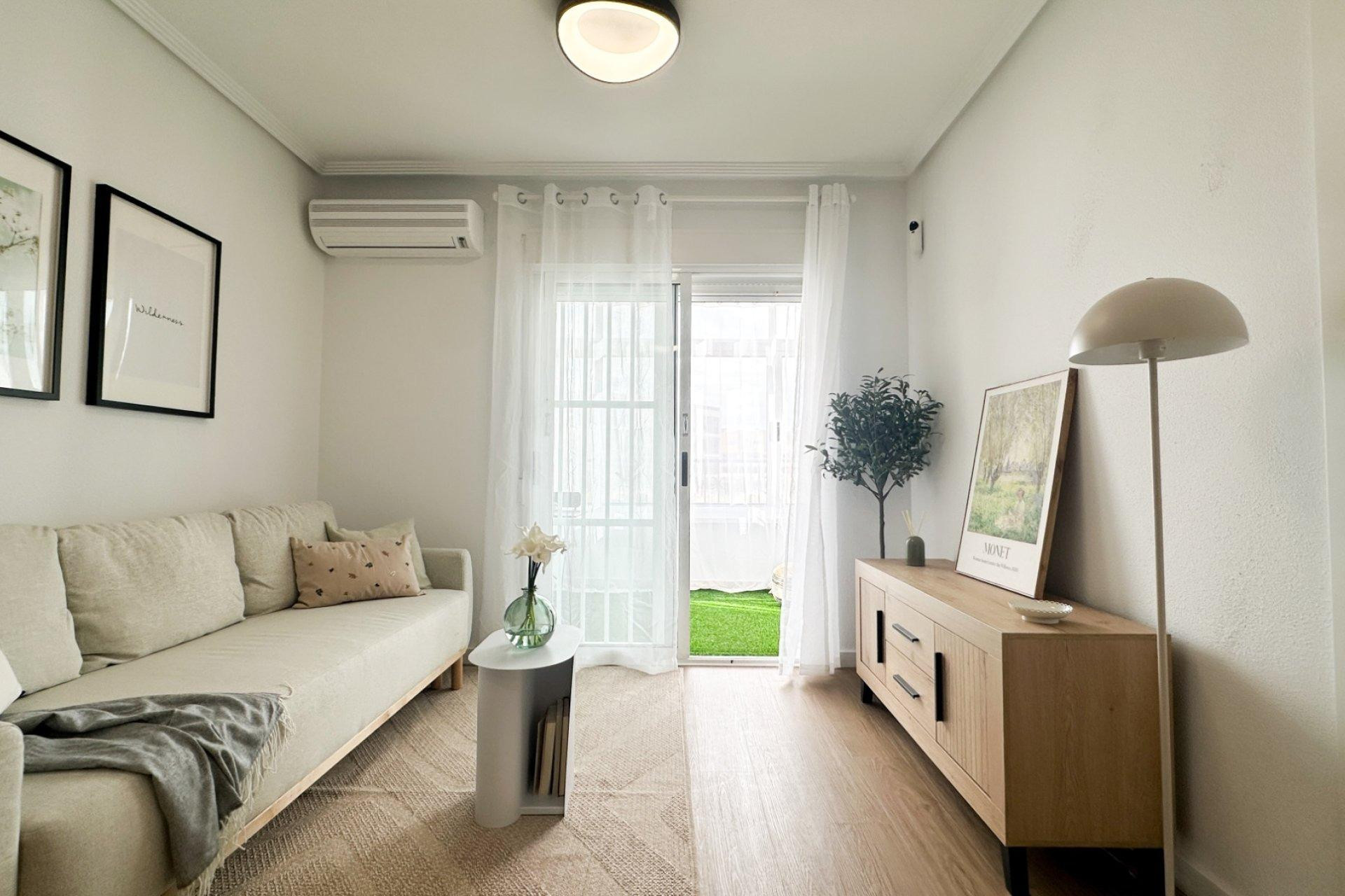 Herverkoop - Apartment - Orihuela Costa - Punta Prima