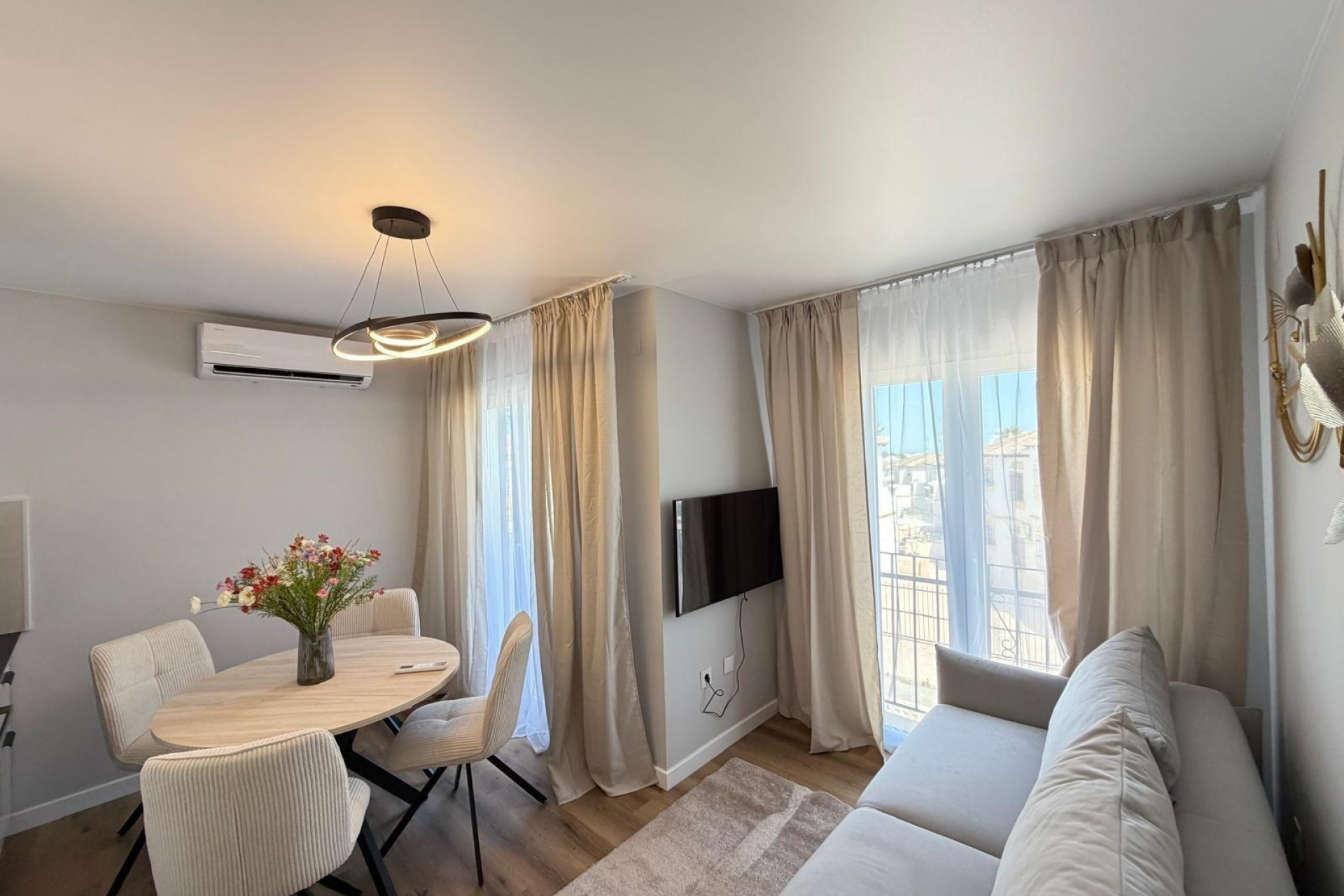 Herverkoop - Apartment - San Miguel de Salinas - 03193