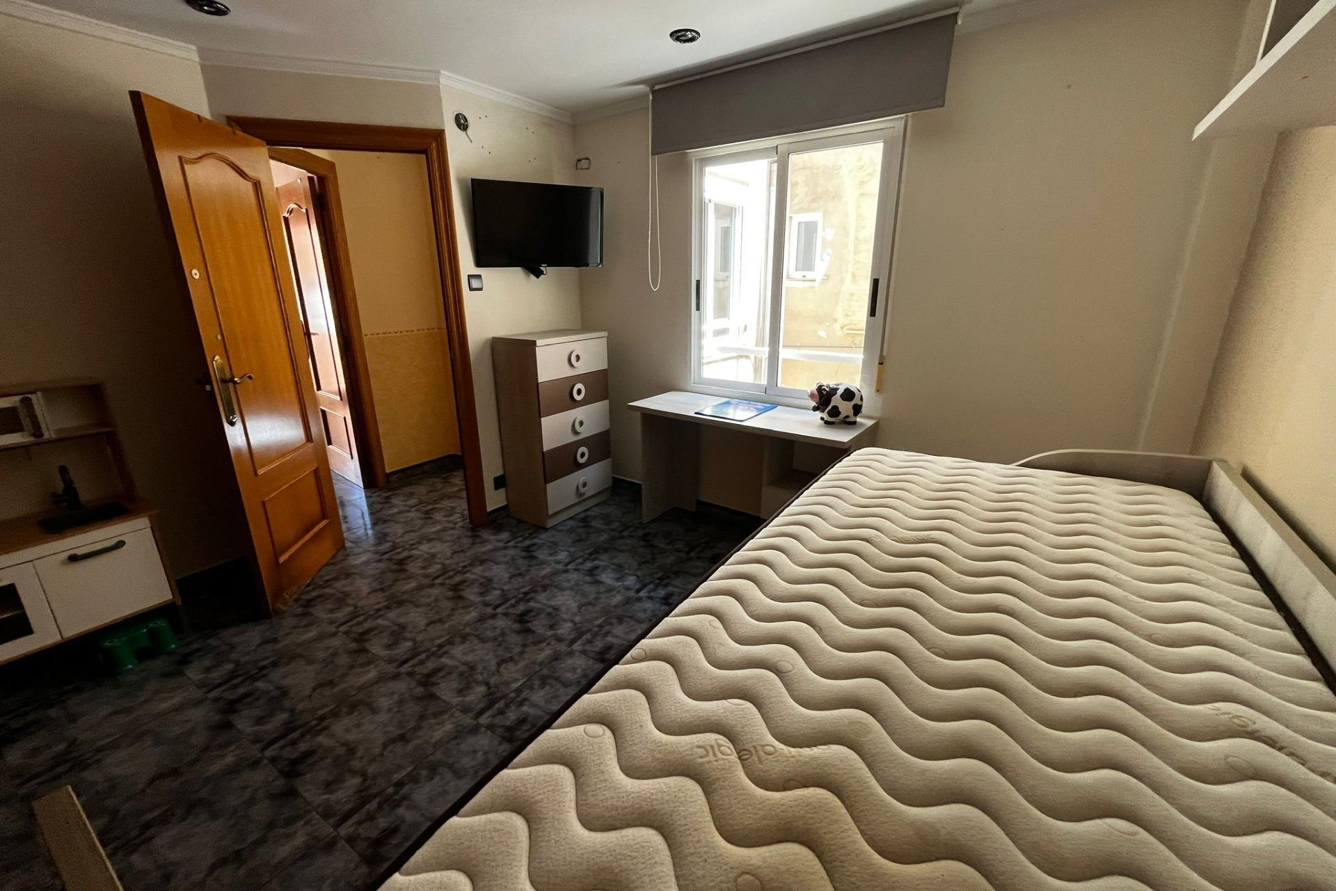 Herverkoop - Apartment - Santa Pola - Eroski