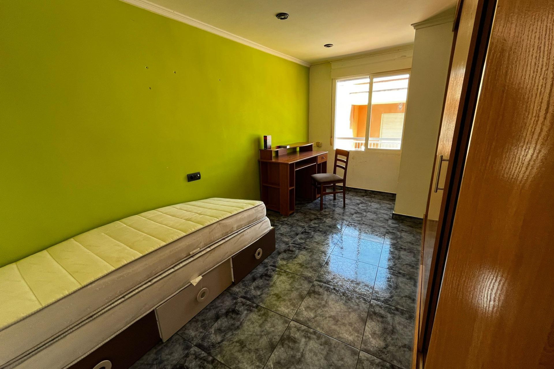 Herverkoop - Apartment - Santa Pola - Eroski