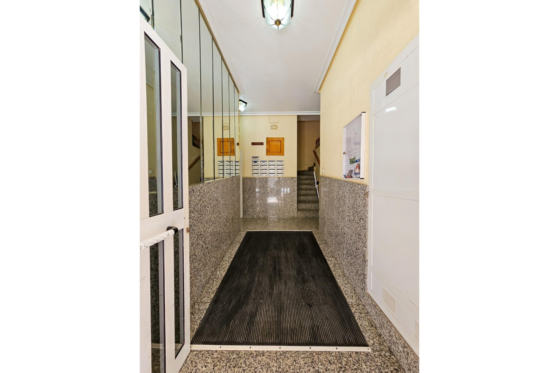 Herverkoop - Apartment - Torrevieja - Acequion