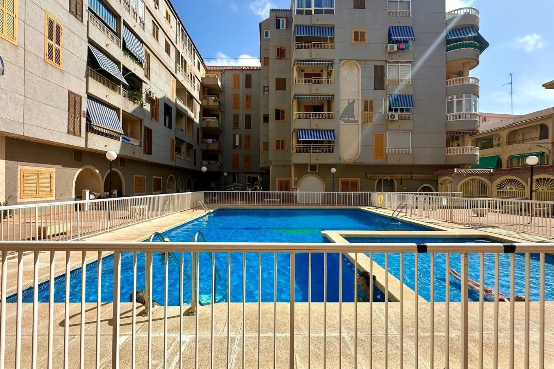 Herverkoop - Apartment - Torrevieja - Acequion