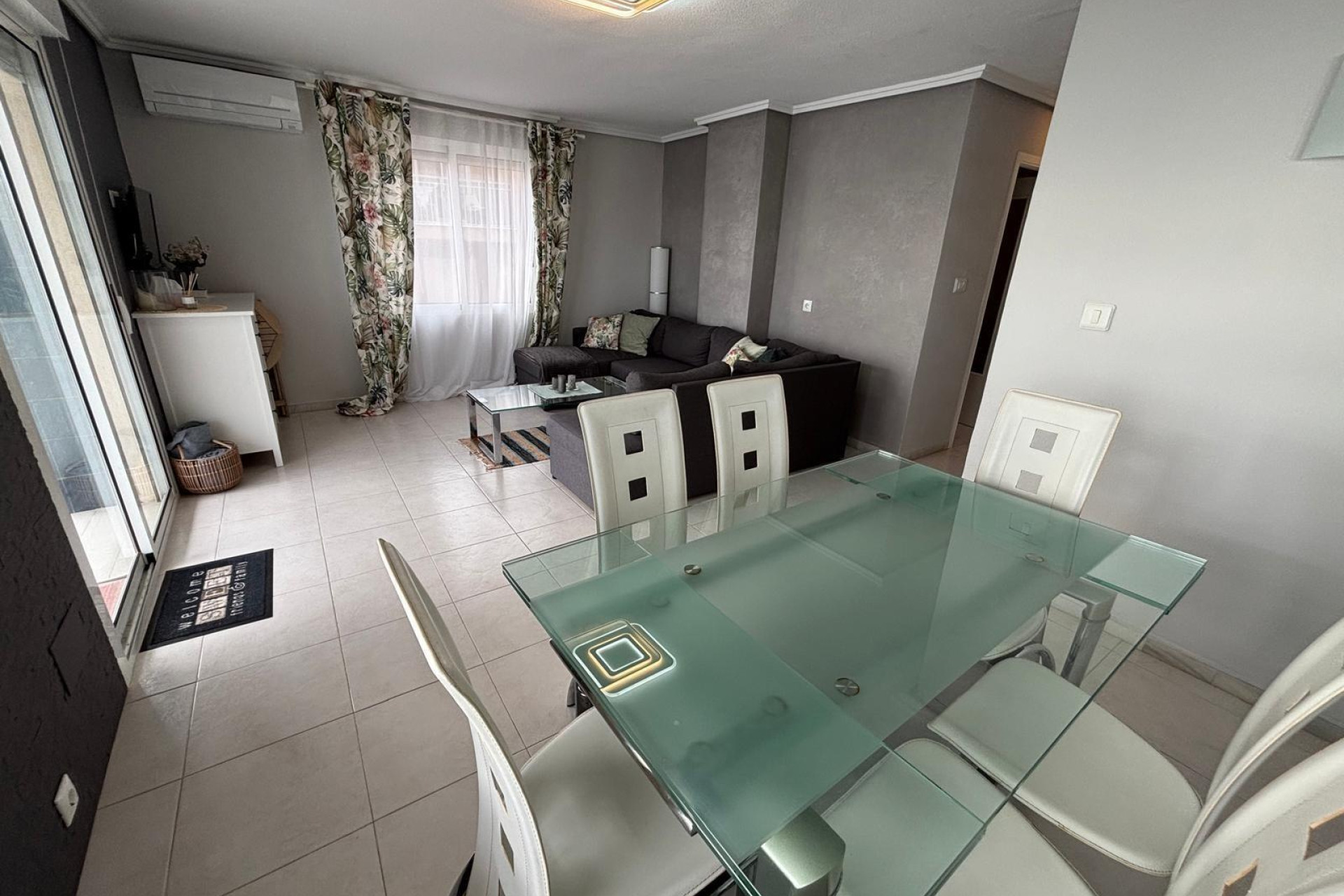 Herverkoop - Apartment - Torrevieja - Acequion