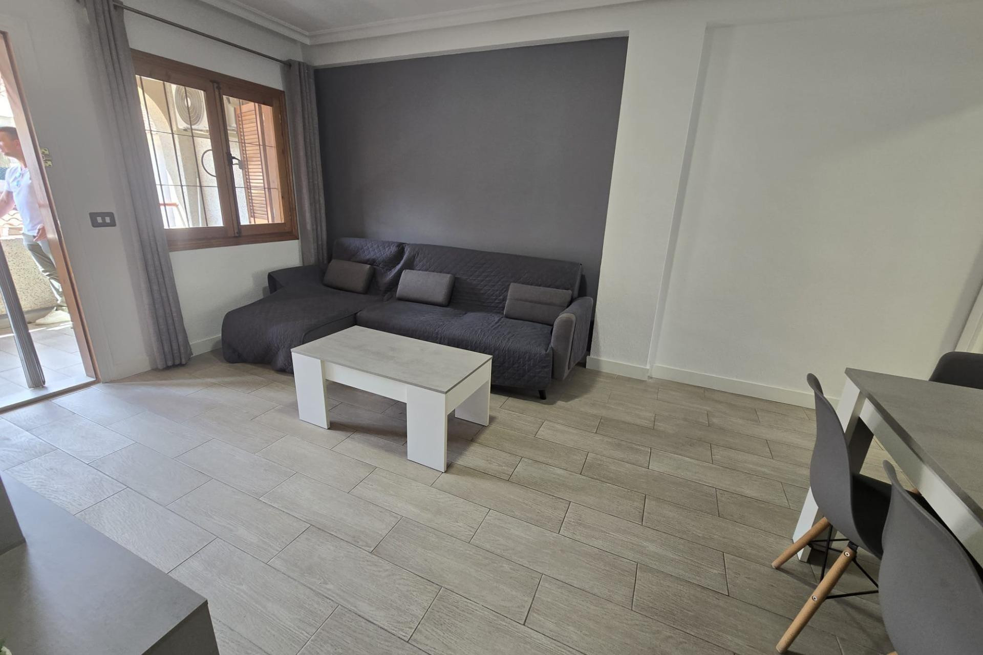 Herverkoop - Apartment - Torrevieja - Acequion