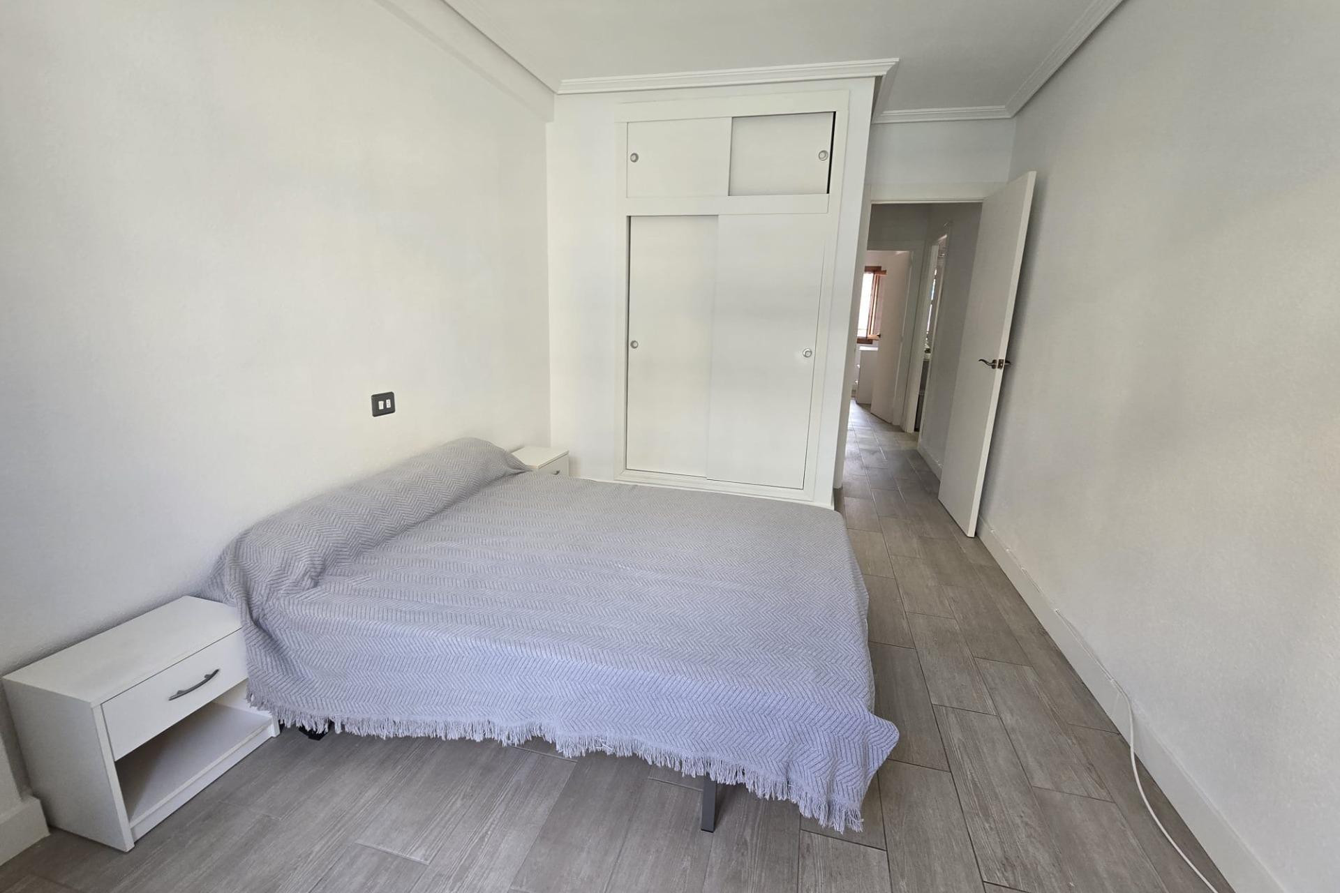 Herverkoop - Apartment - Torrevieja - Acequion