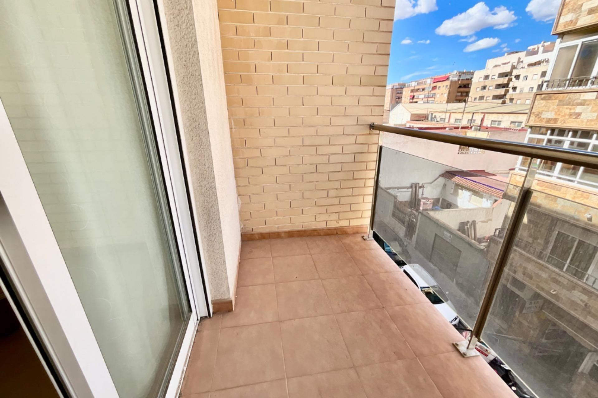 Herverkoop - Apartment - Torrevieja - Centro