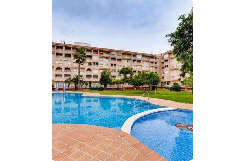 Herverkoop - Apartment - Torrevieja - Centro