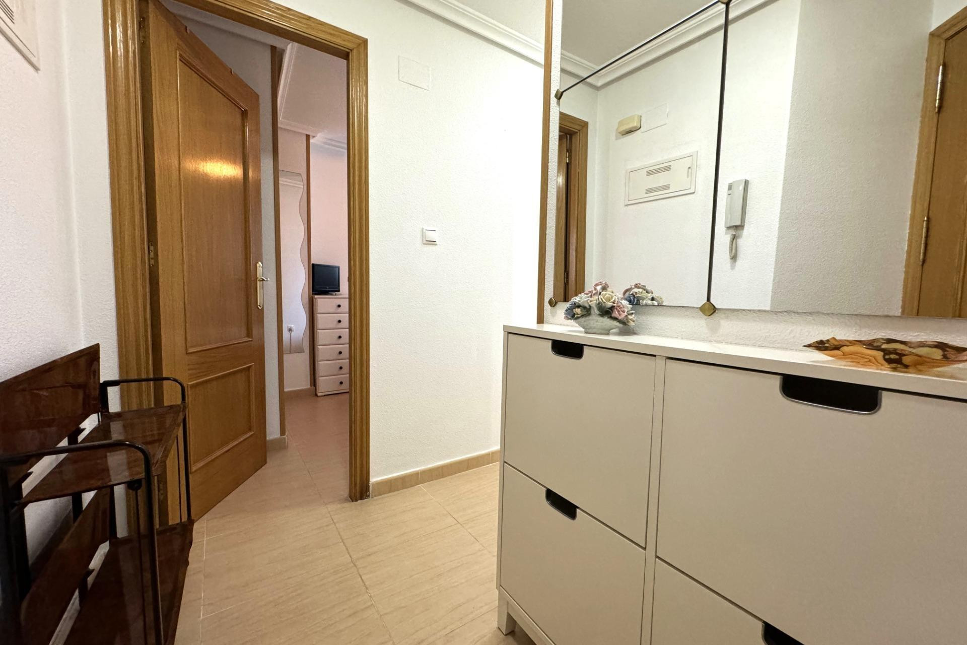 Herverkoop - Apartment - Torrevieja - Centro