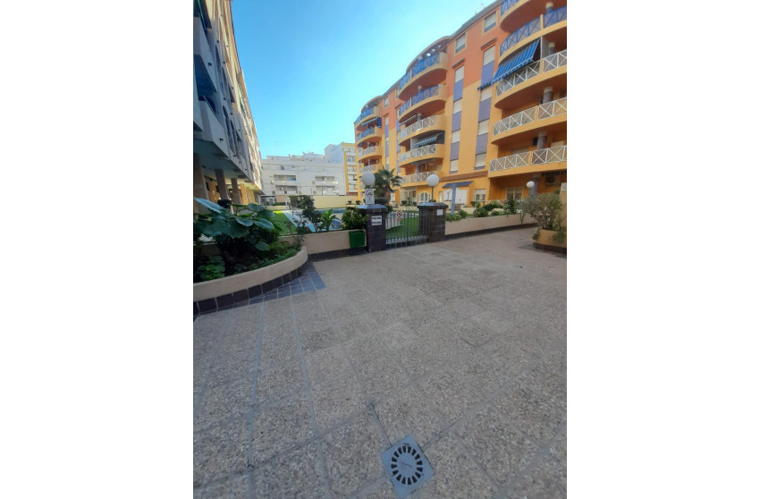 Herverkoop - Apartment - Torrevieja - Centro