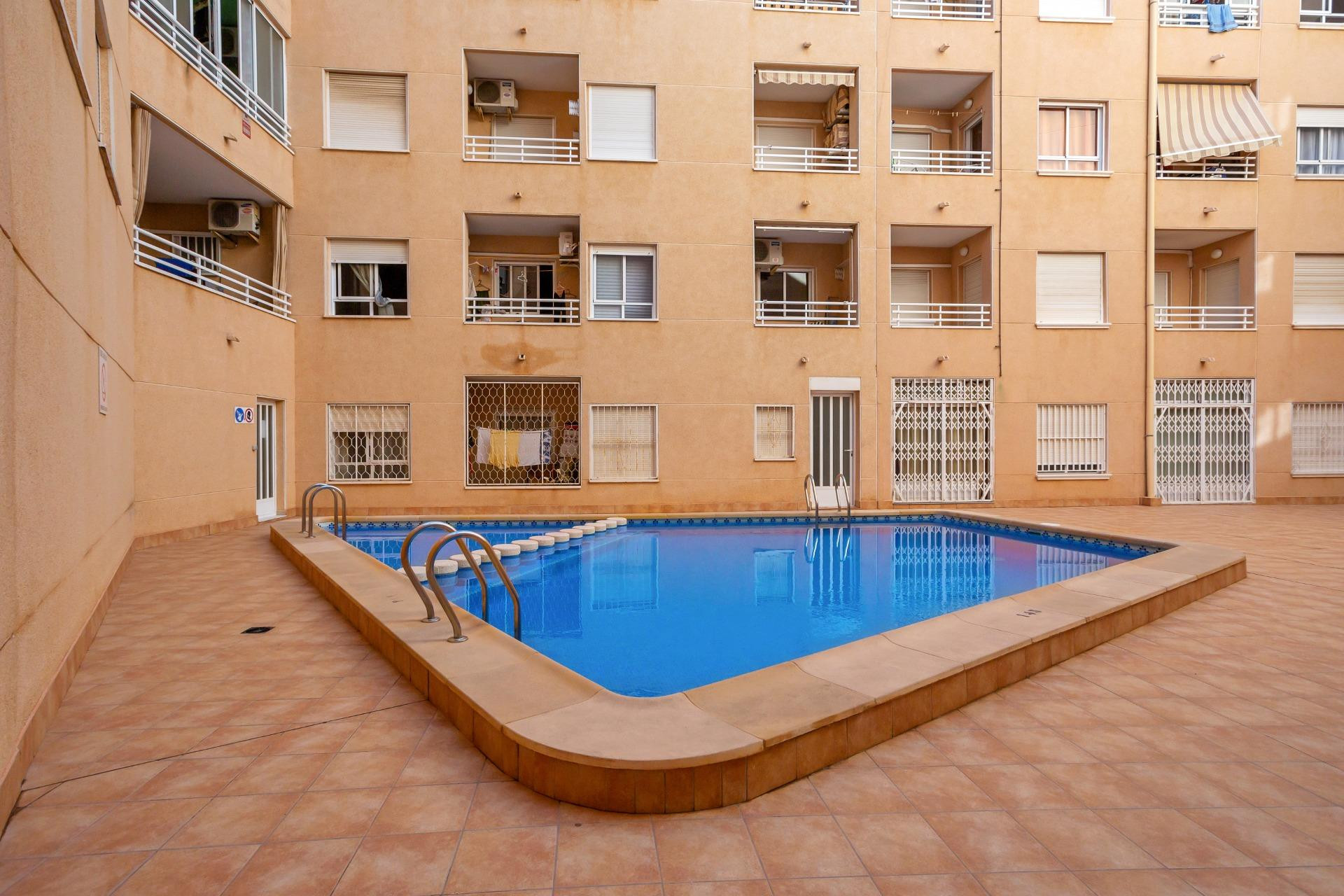 Herverkoop - Apartment - Torrevieja - Centro