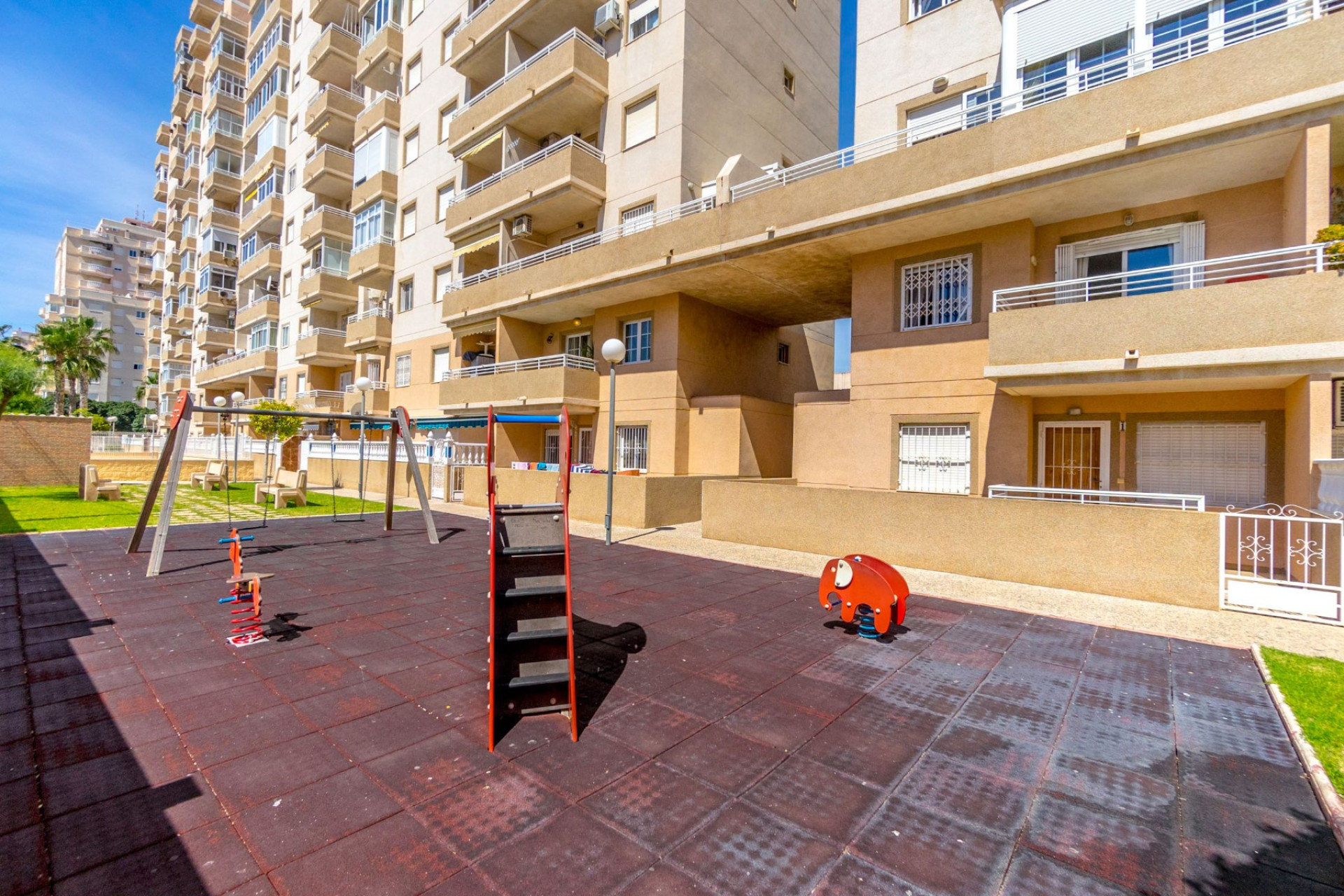 Herverkoop - Apartment - Torrevieja - Centro