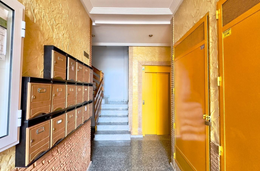 Herverkoop - Apartment - Torrevieja - Centro